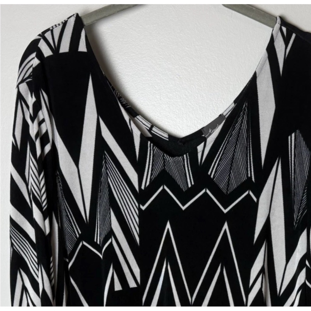 Chico's Travelers Tunic Top Size 2 (Large, 12) 3/4 Sleeves Black White V-Neck - Picture 3 of 6